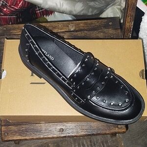 Portland boot company women's Studded loafer (Black)